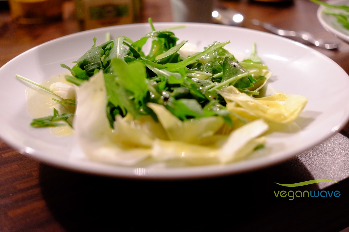 Chicorée-Rucola Salat mit Orangen-Senf Dressing - veganwave