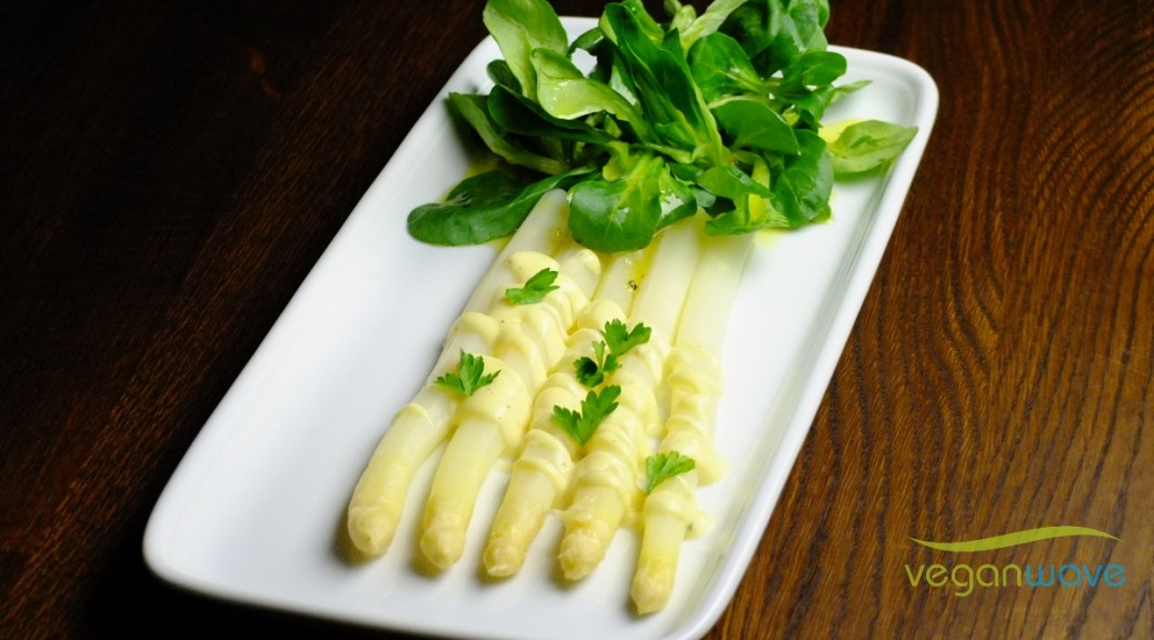 Spargel mit Sauce Hollandaise