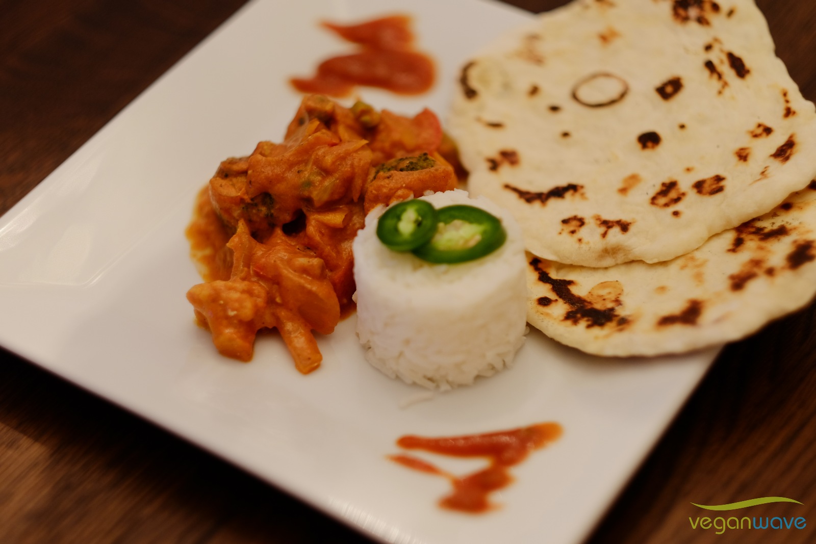 Rucki-Zucki veganes Curry mit Naan und Chili-Dip