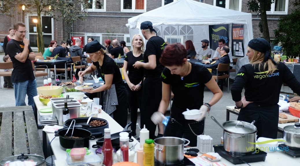 Schulfest Ruhr Kolleg Essen - veganer Stand veganwave