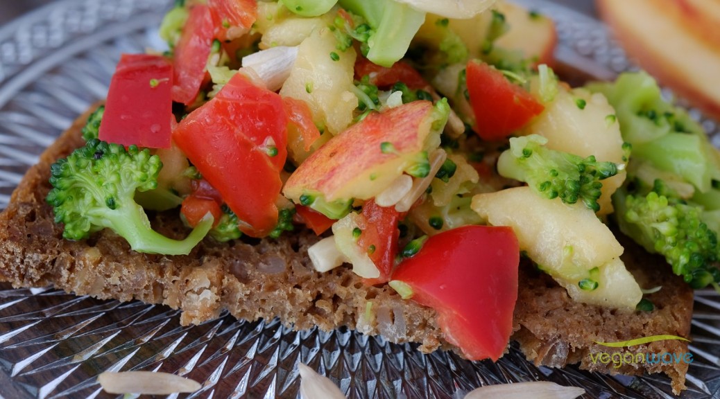 Veganer Broccolisalat