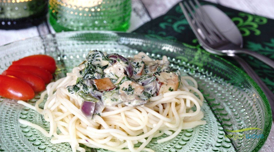 Spaghetti mit Spinat und Räuchertofu