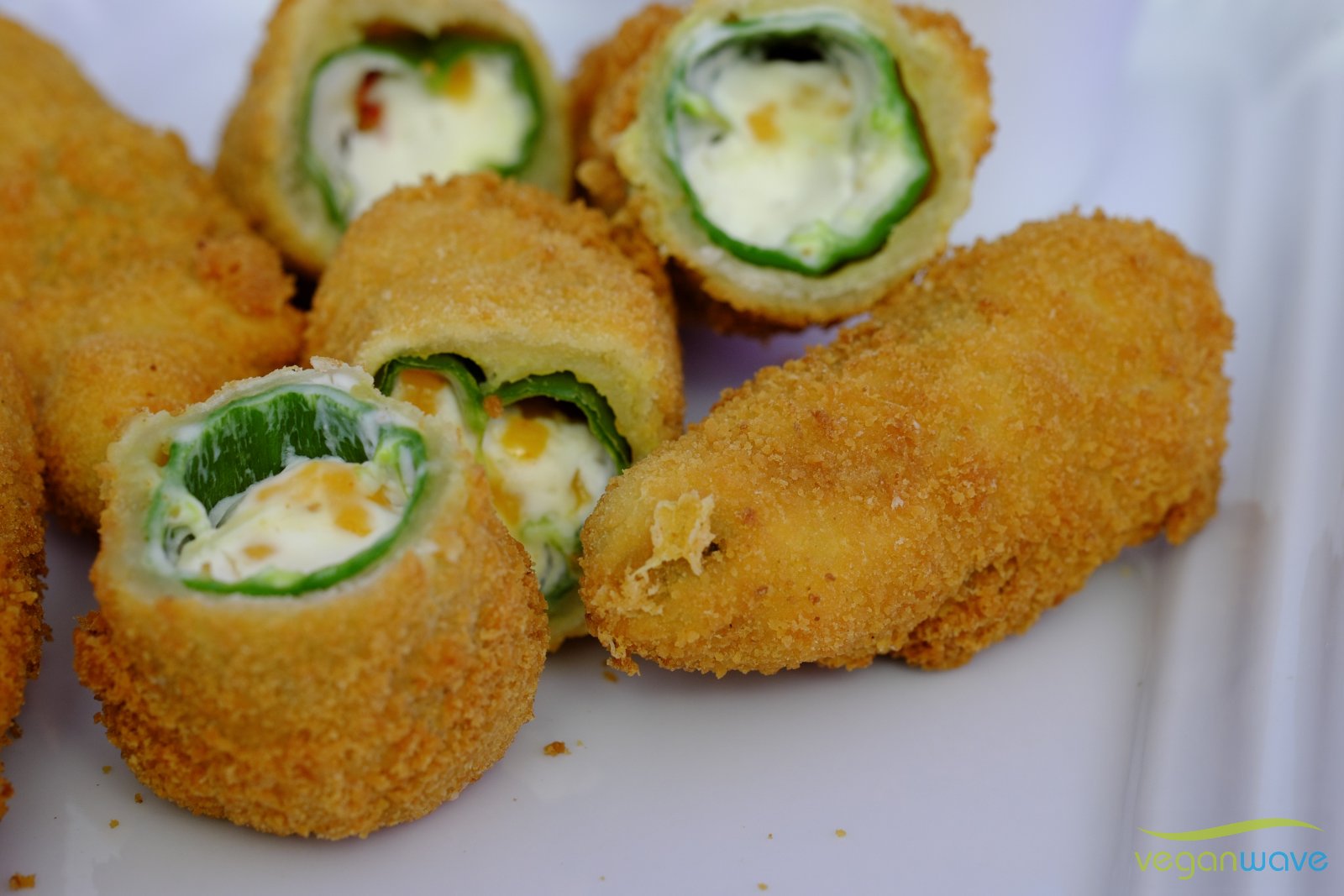Vegane Chili Cheese Poppers