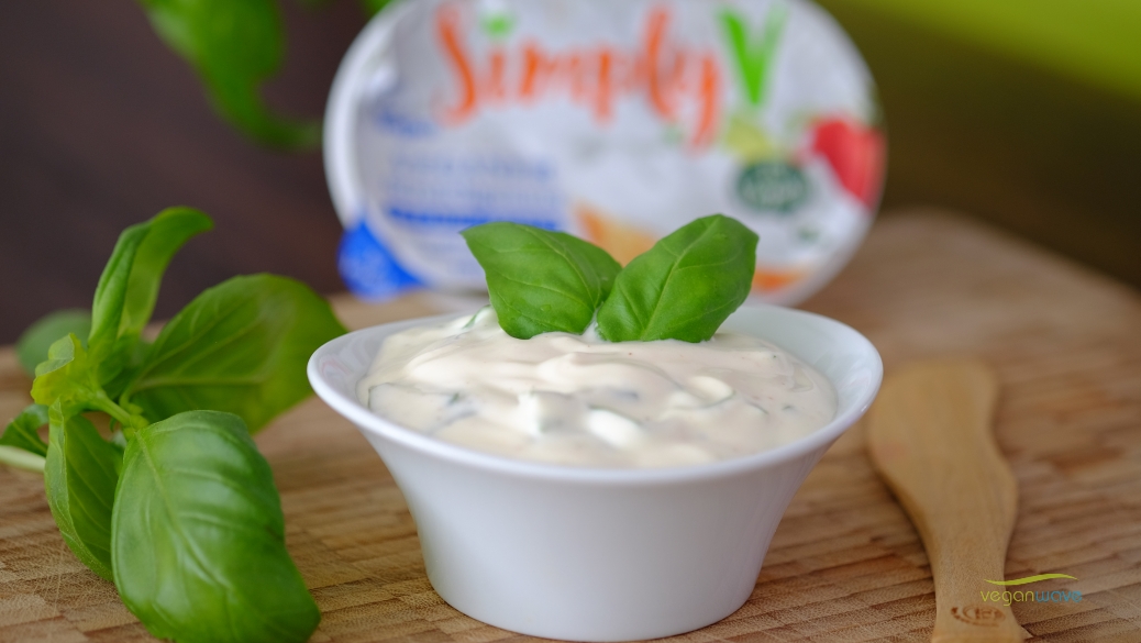 Veganer Basilikum Dip