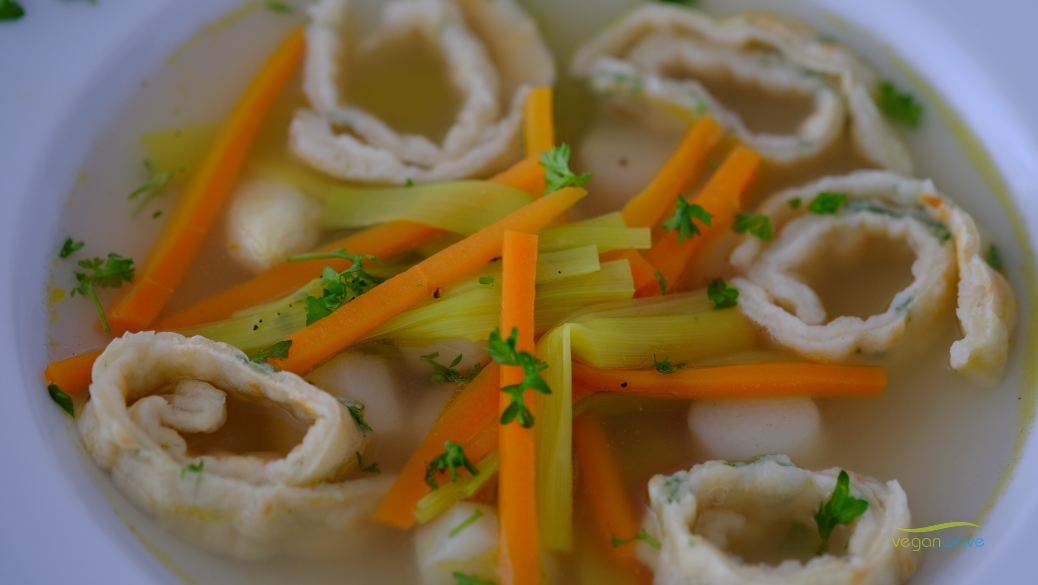Vegane Frittatensuppe Vegane Frittatensuppe