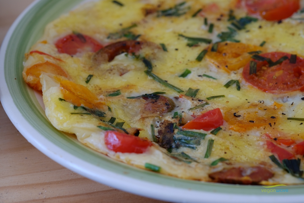 Veganes herzhaftes Omelette