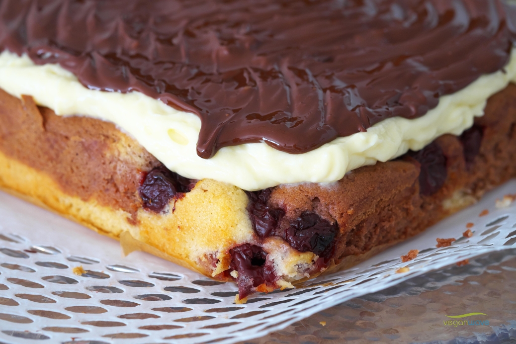 Vegane Donauwelle - dieser Kuchen schmeckt nach mehr - veganwave