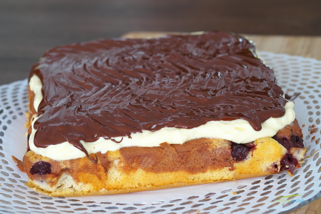 Vegane Donauwelle - dieser Kuchen schmeckt nach mehr - veganwave