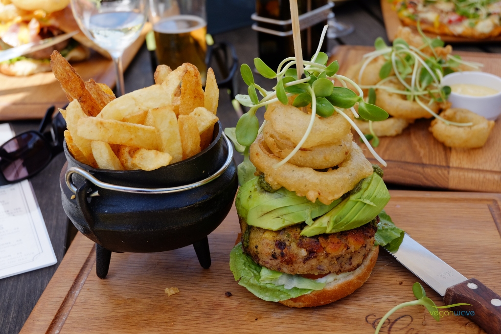 Green Vine Eatery